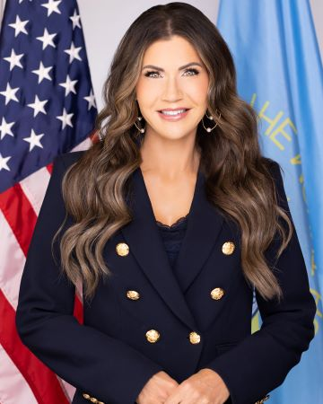 Discover Kristi Noem height—what people report and how her stature affects her public image in politics and media.